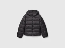 Padded puffer jacket with recycled wadding