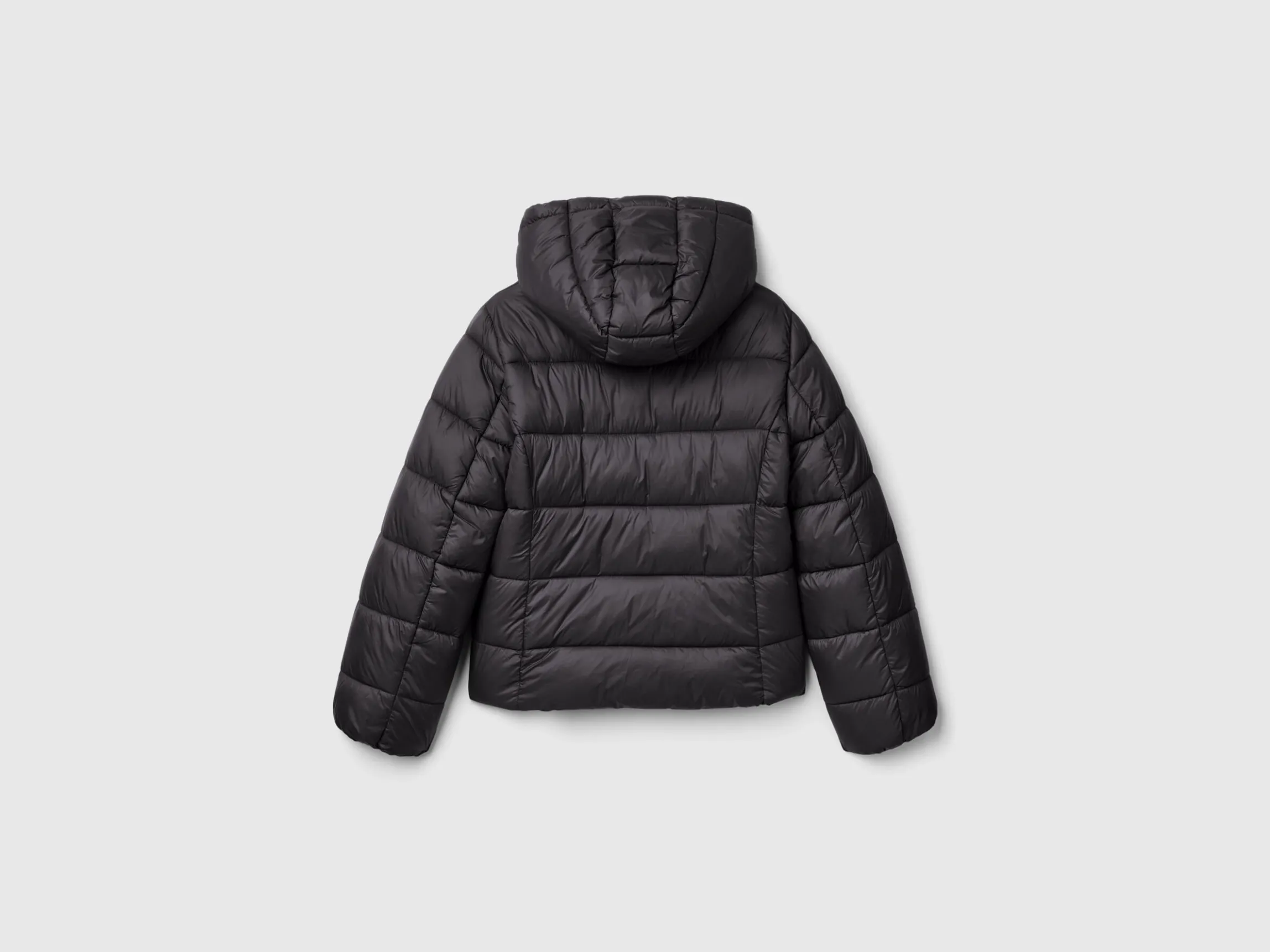 Padded puffer jacket with recycled wadding