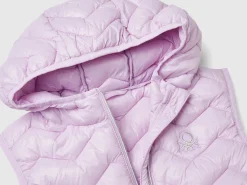 Padded vest in 3D wadding with hood