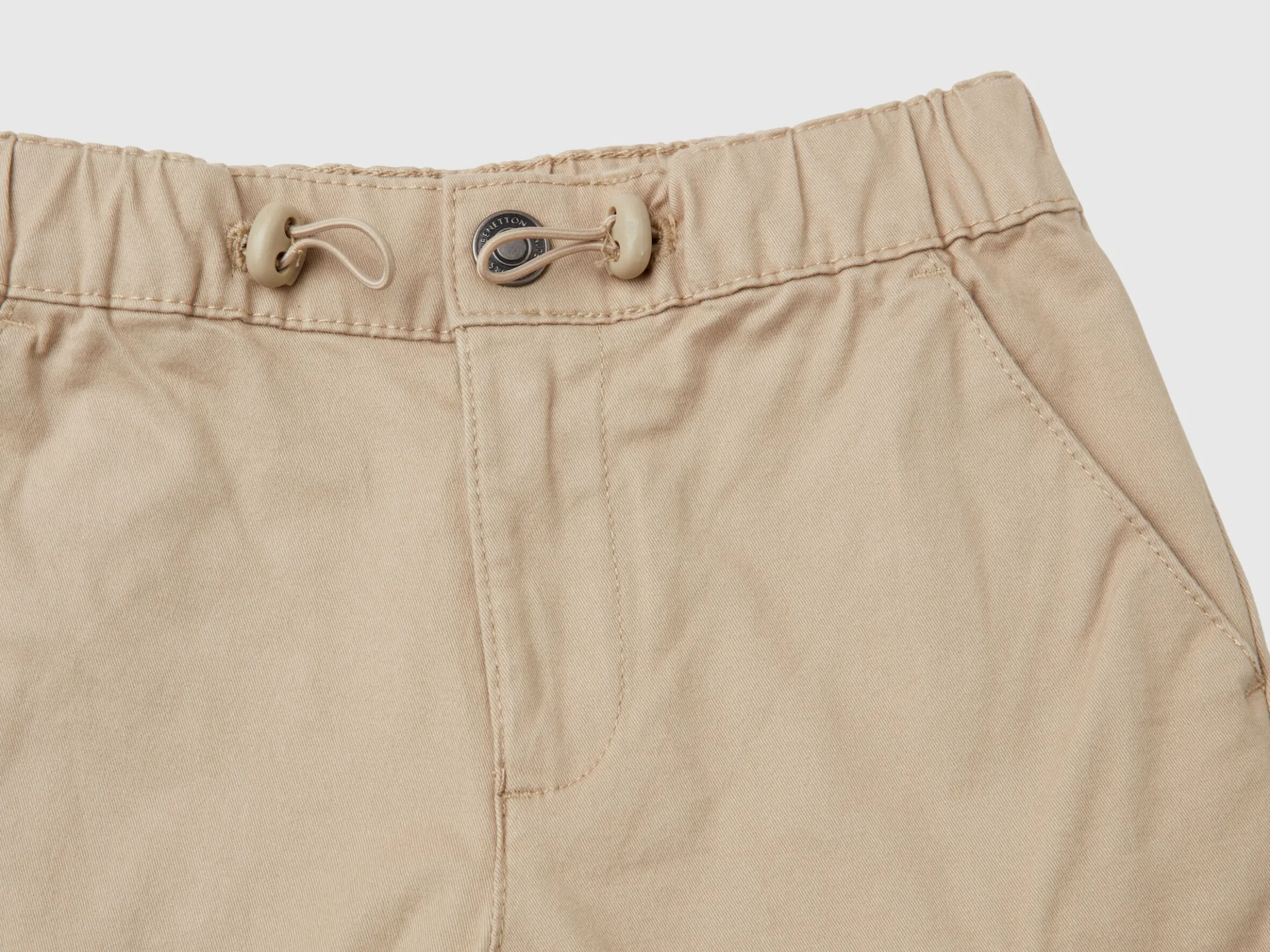 Parachute trousers in stretch cotton