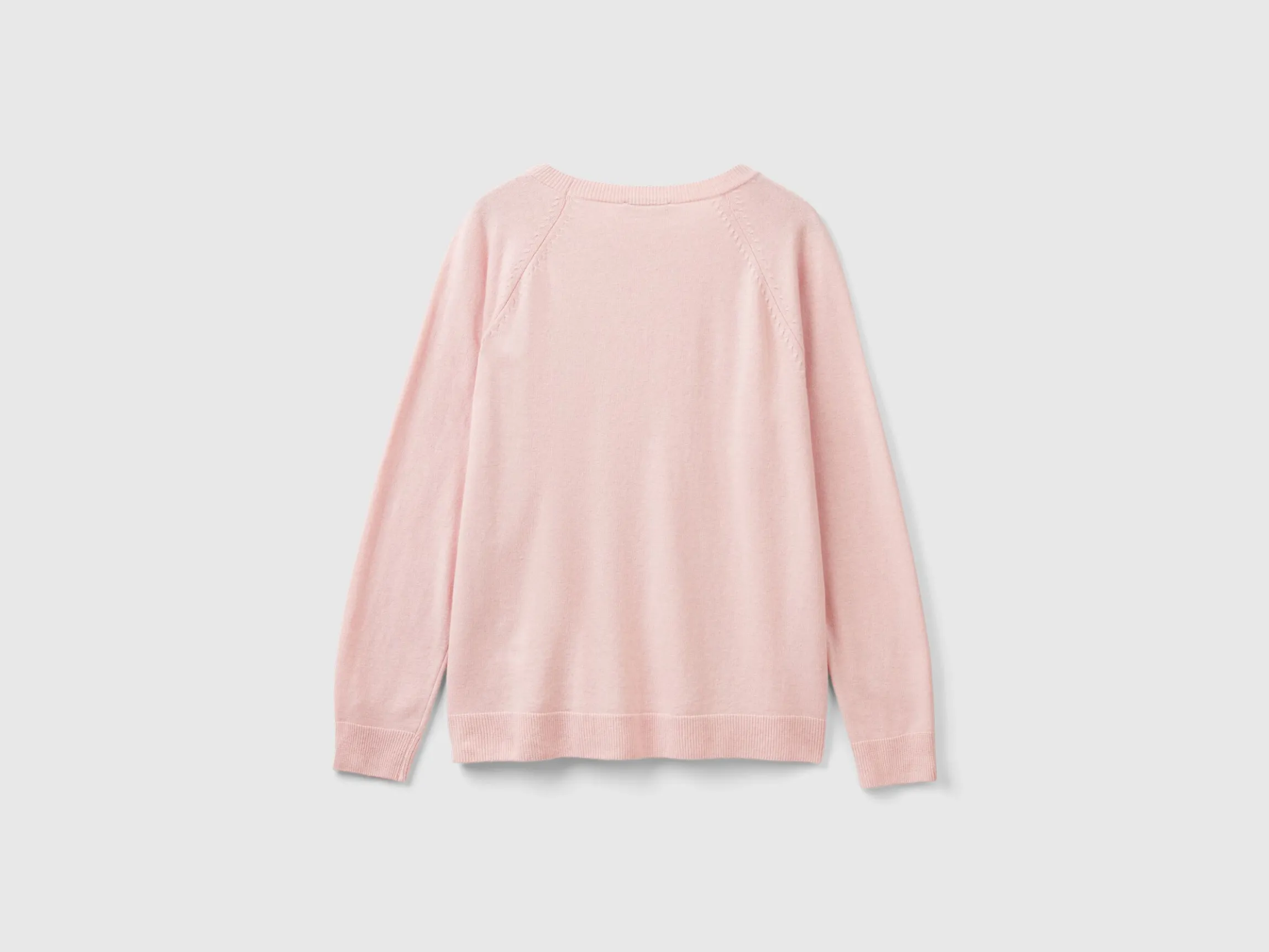 Pastel pink crew neck sweater in wool and cashmere blend