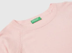 Pastel pink crew neck sweater in wool and cashmere blend