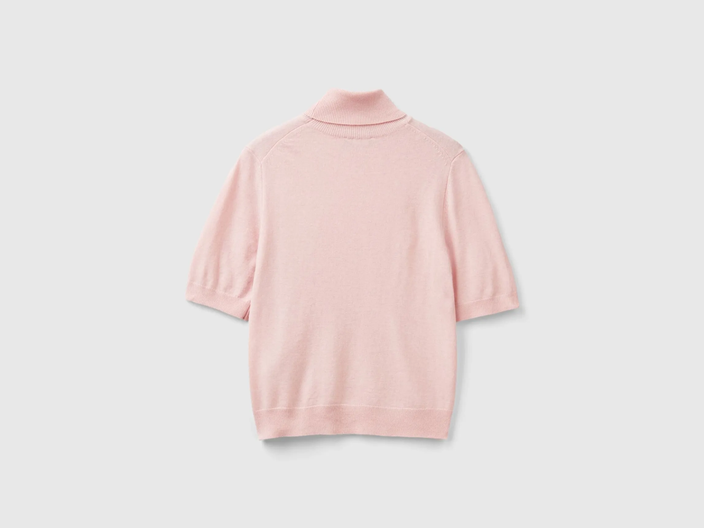 Pastel pink short sleeve turtleneck in cashmere blend