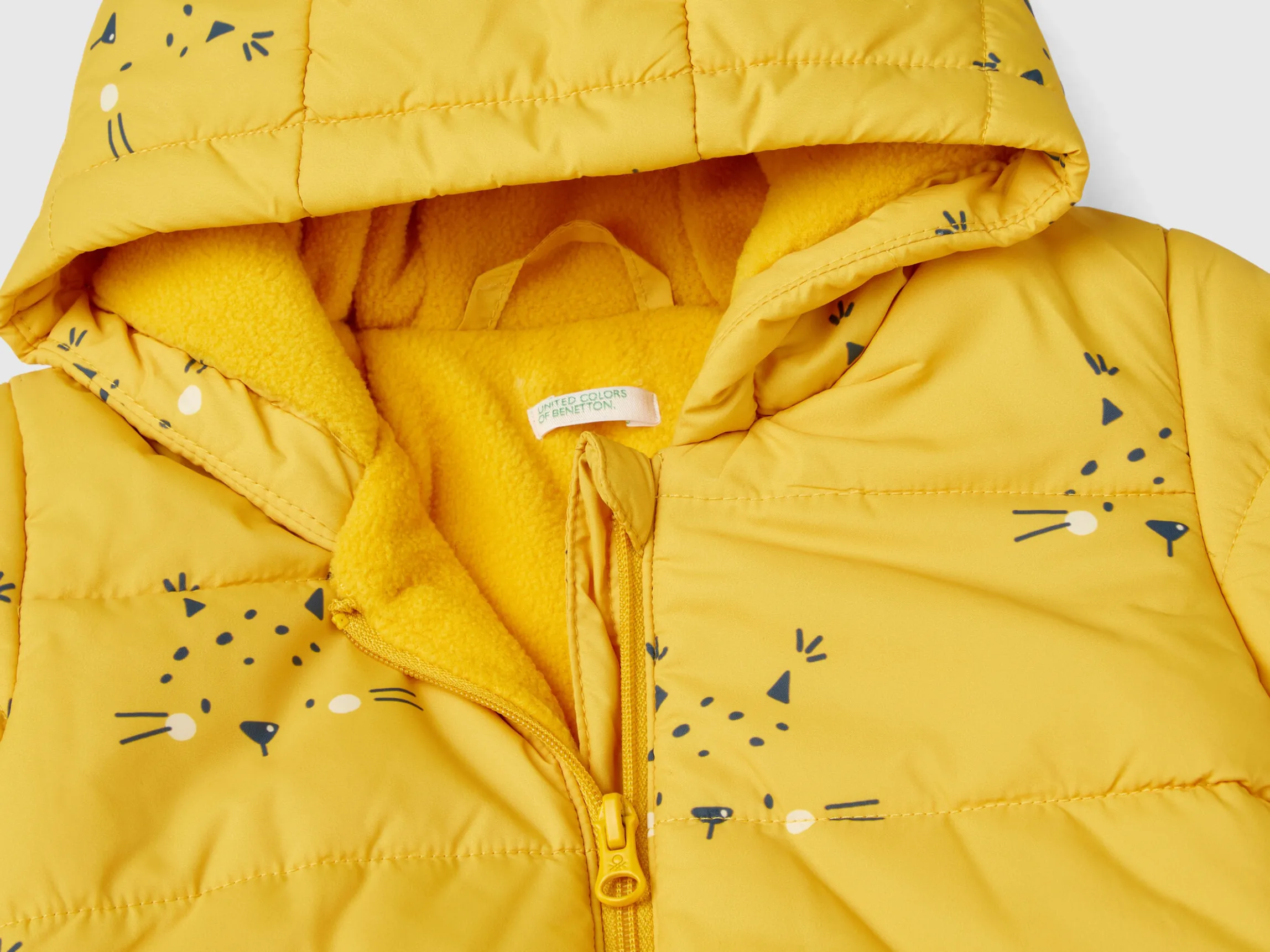 Patterned jacket with zip and hood