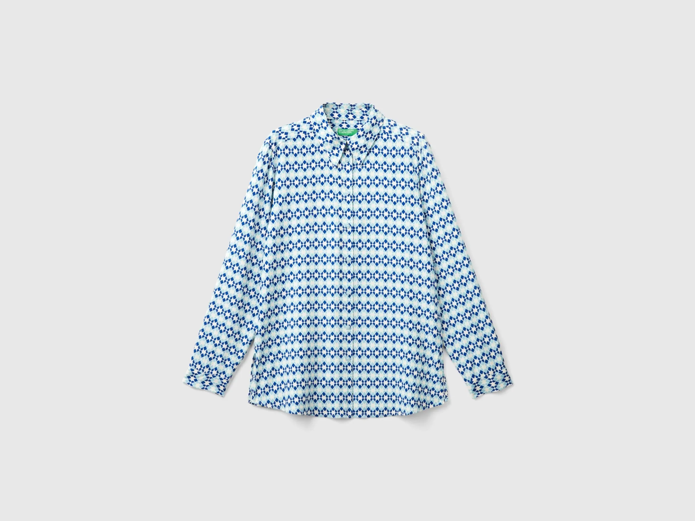 Patterned shirt in viscose