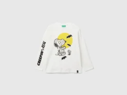 ©Peanuts t-shirt with glow-in-the-dark print