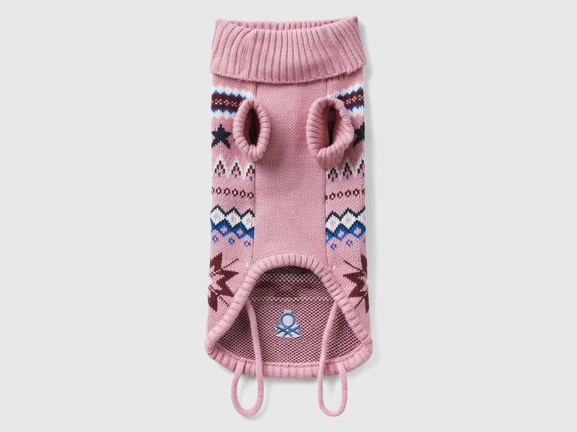 Pink sweater for dogs