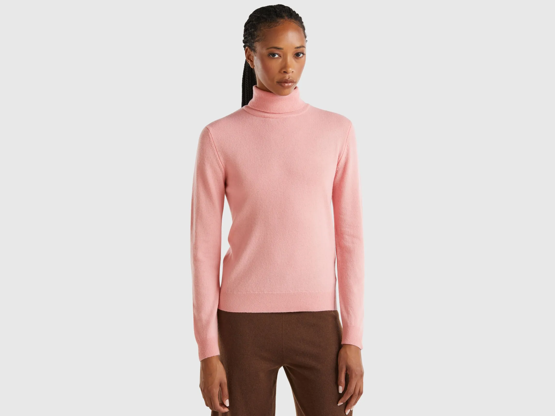Pink turtleneck sweater in pure Merino wool