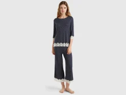 Polka dot t-shirt with lace detail