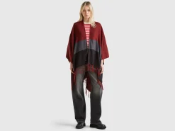 Poncho in recycled fabric