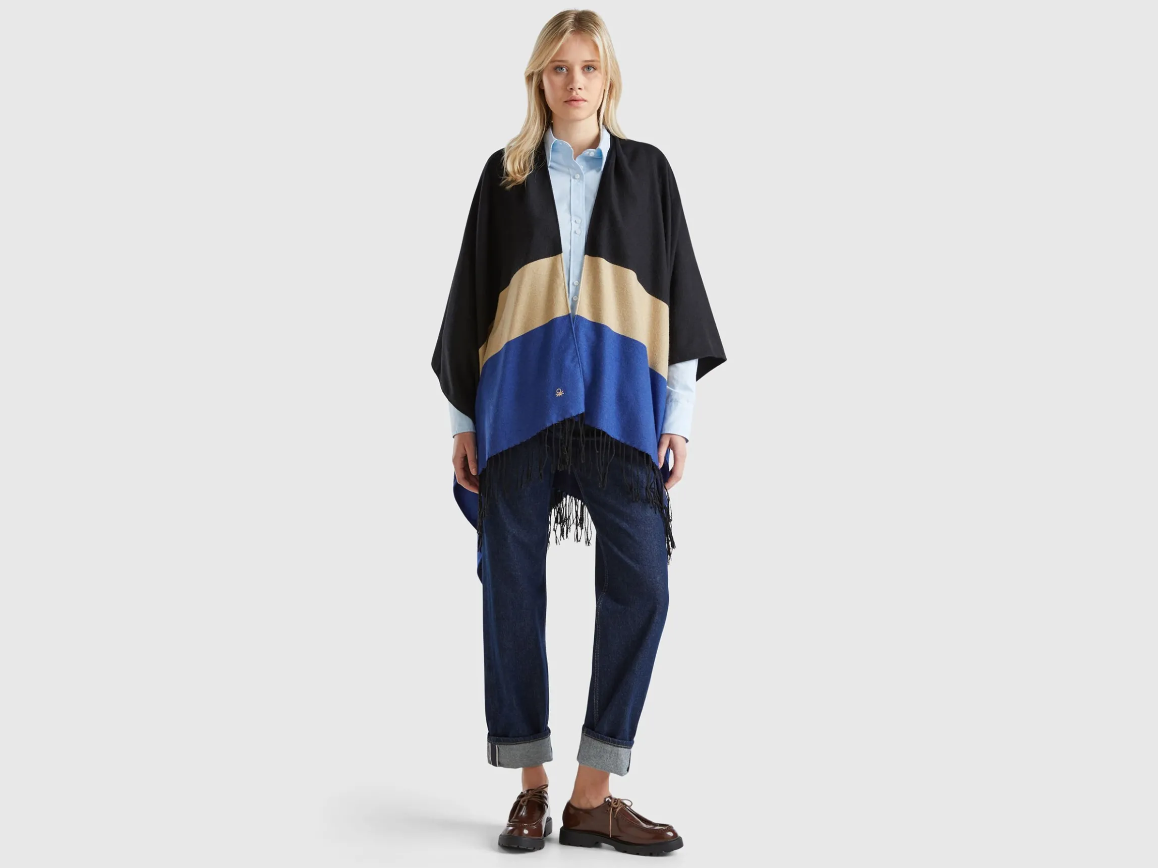 Poncho in recycled fabric