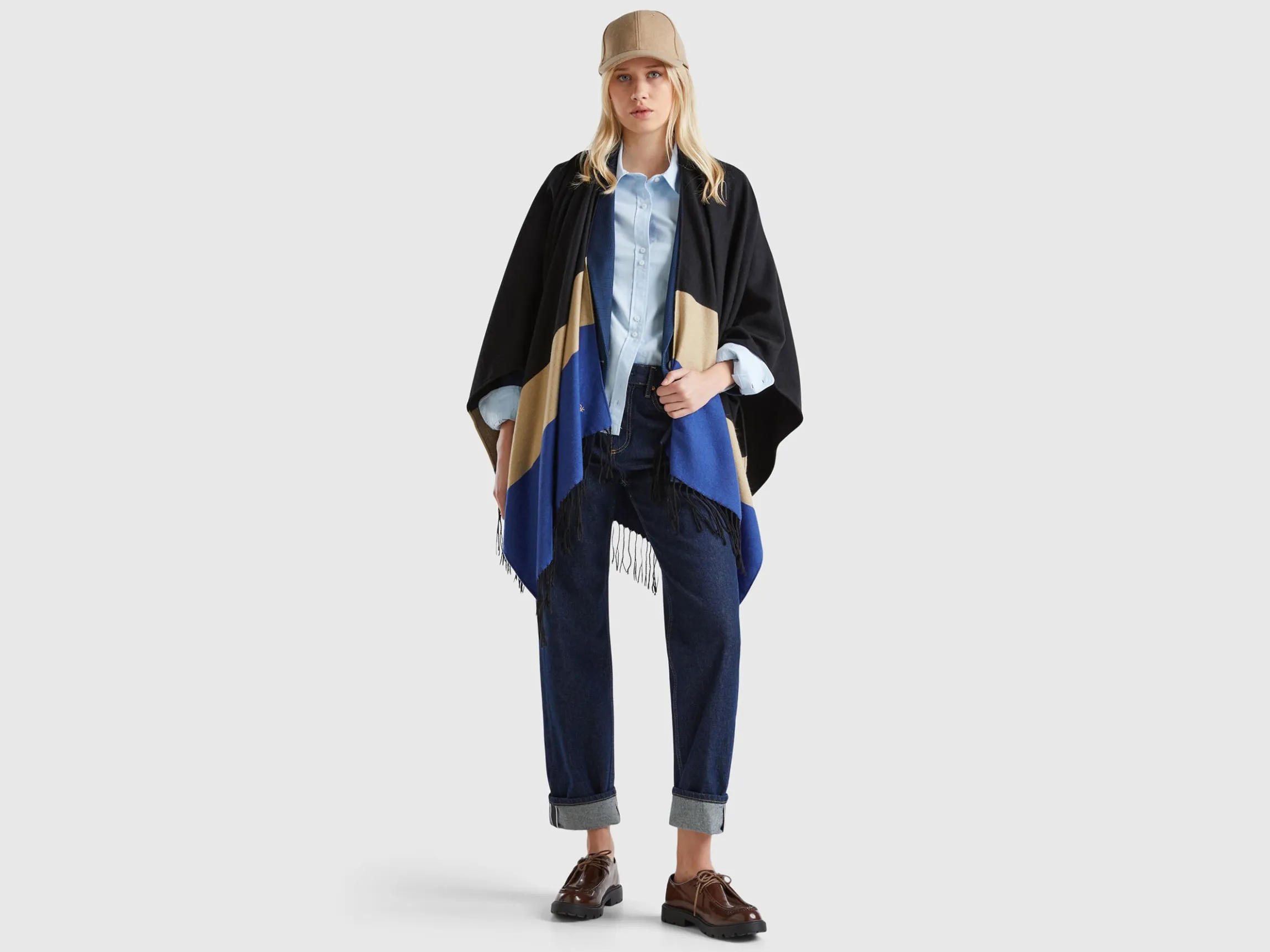 Poncho in recycled fabric