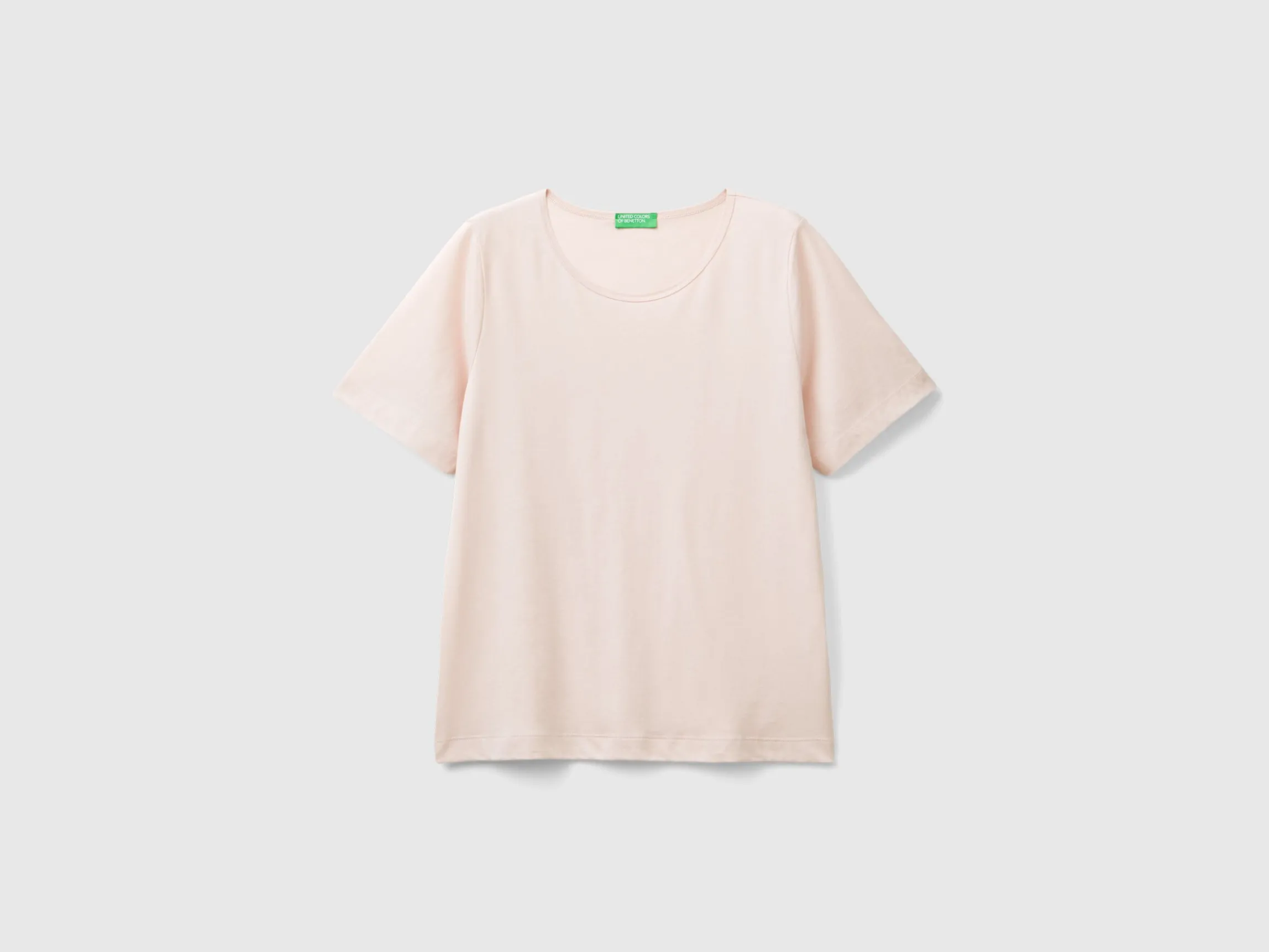 Powder pink short-sleeve t-shirt
