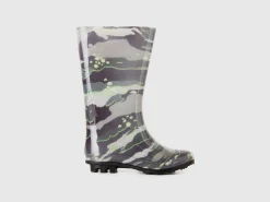 Printed rain boots
