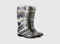 Printed rain boots