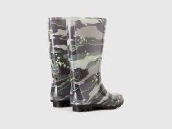 Printed rain boots