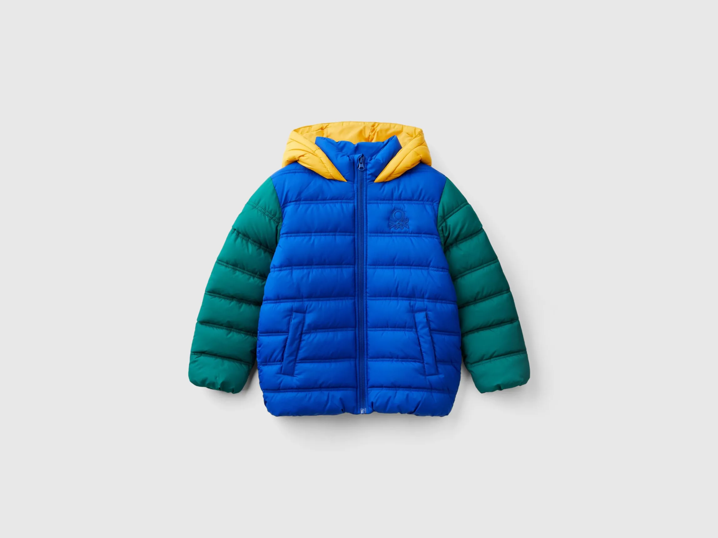 Puffer jacket with hood and logo
