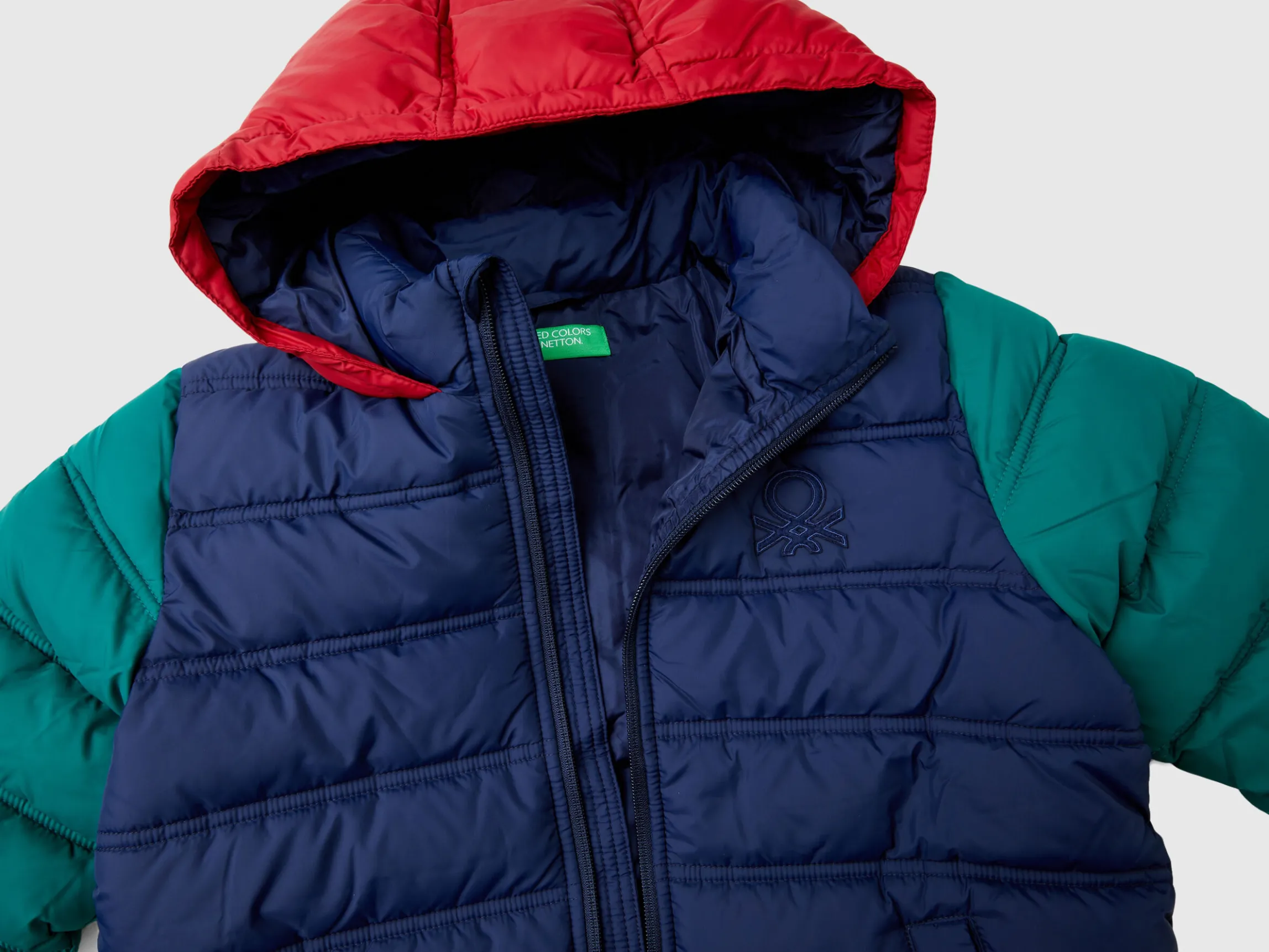 Puffer jacket with hood and logo