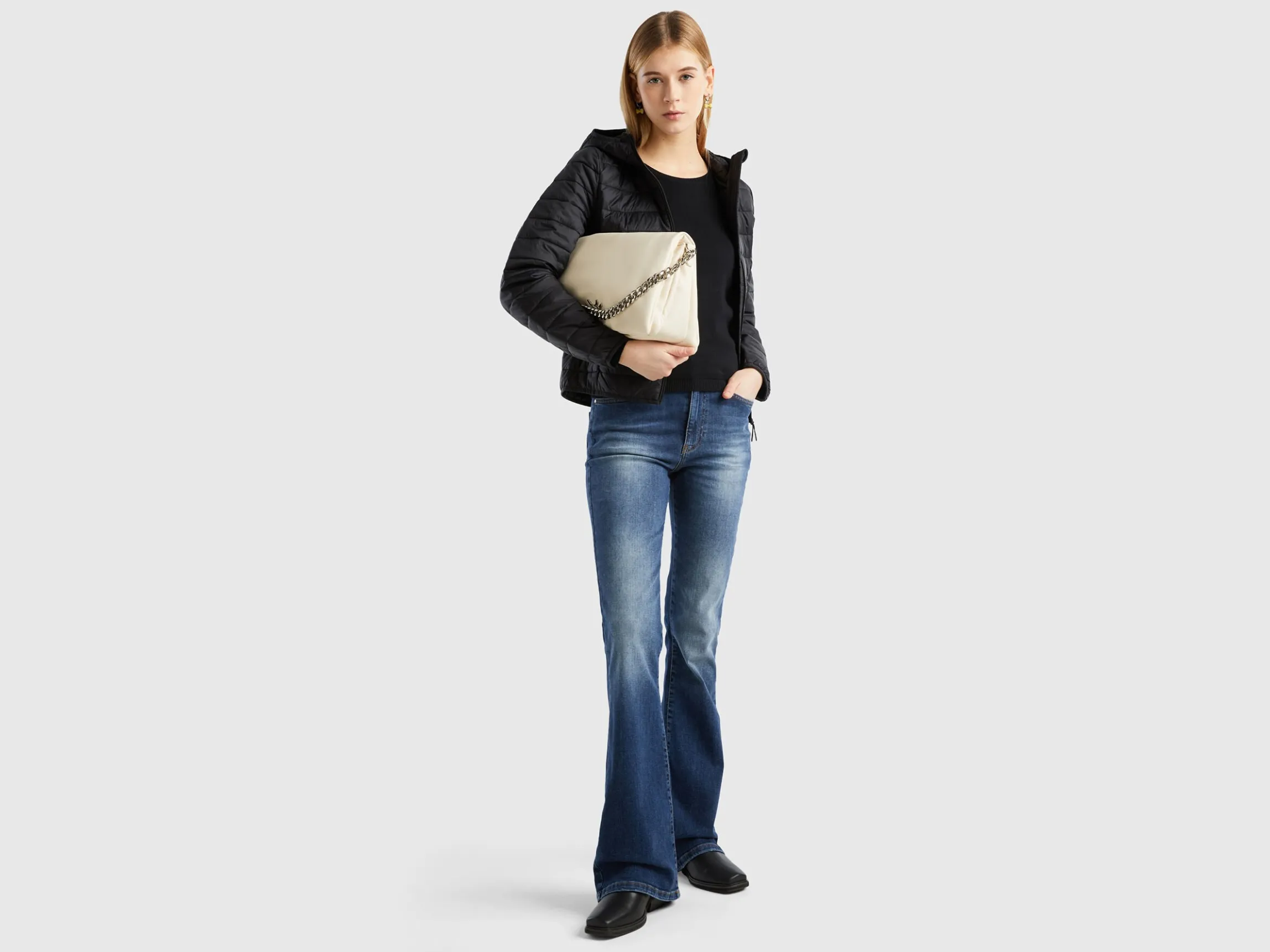 Puffer jacket with recycled wadding