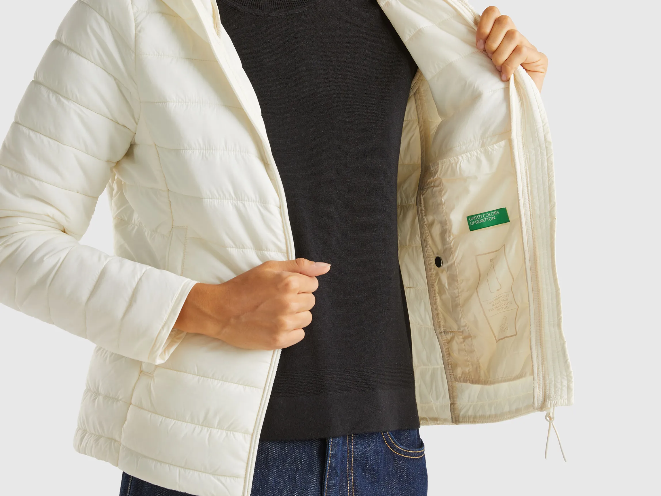 Puffer jacket with recycled wadding