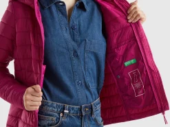 Puffer jacket with recycled wadding