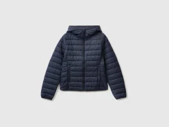 Puffer jacket with recycled wadding