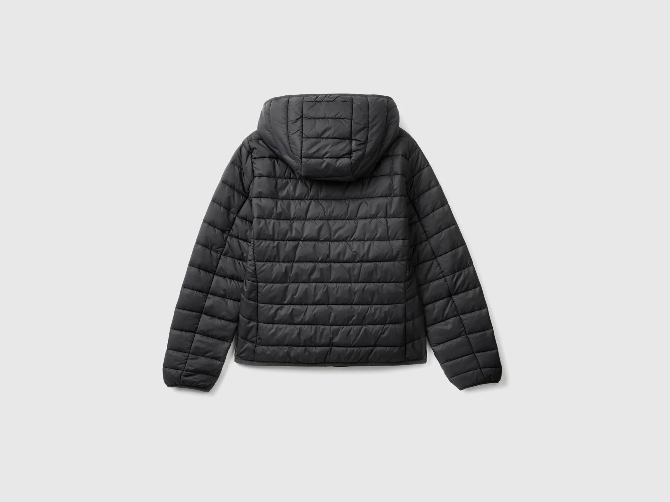 Puffer jacket with recycled wadding