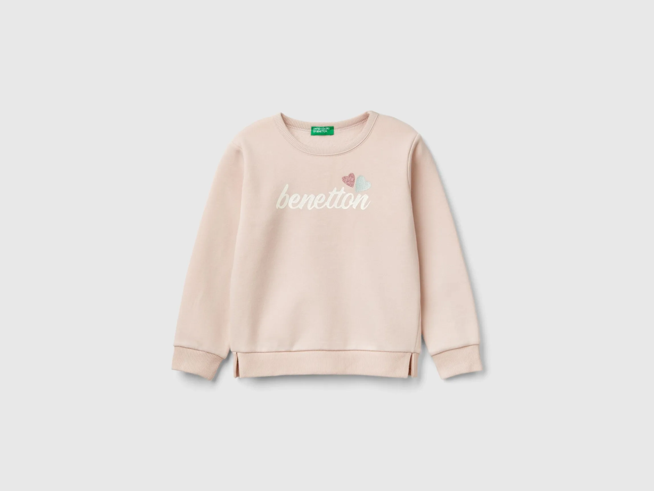 Pullover sweatshirt with glittery print