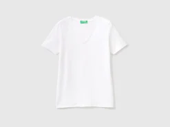 Pure cotton t-shirt with V-neck