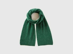 Pure virgin wool scarf