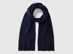 Pure virgin wool scarf