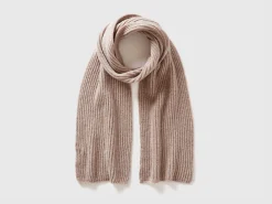 Pure virgin wool scarf