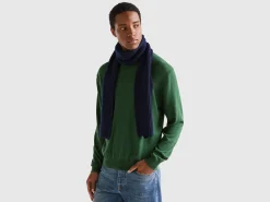Pure virgin wool scarf