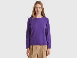 Purple crew neck sweater in wool and cashmere blend