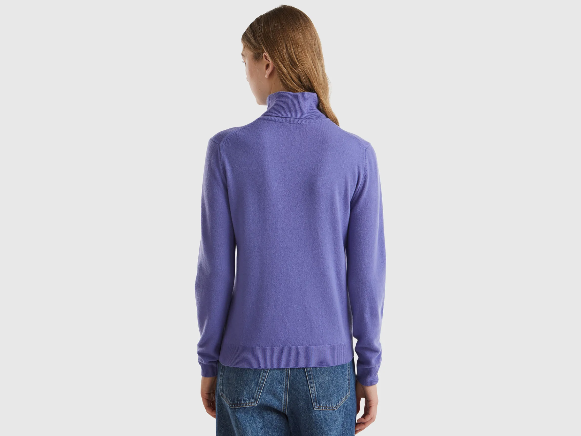 Purple turtleneck in pure Merino wool