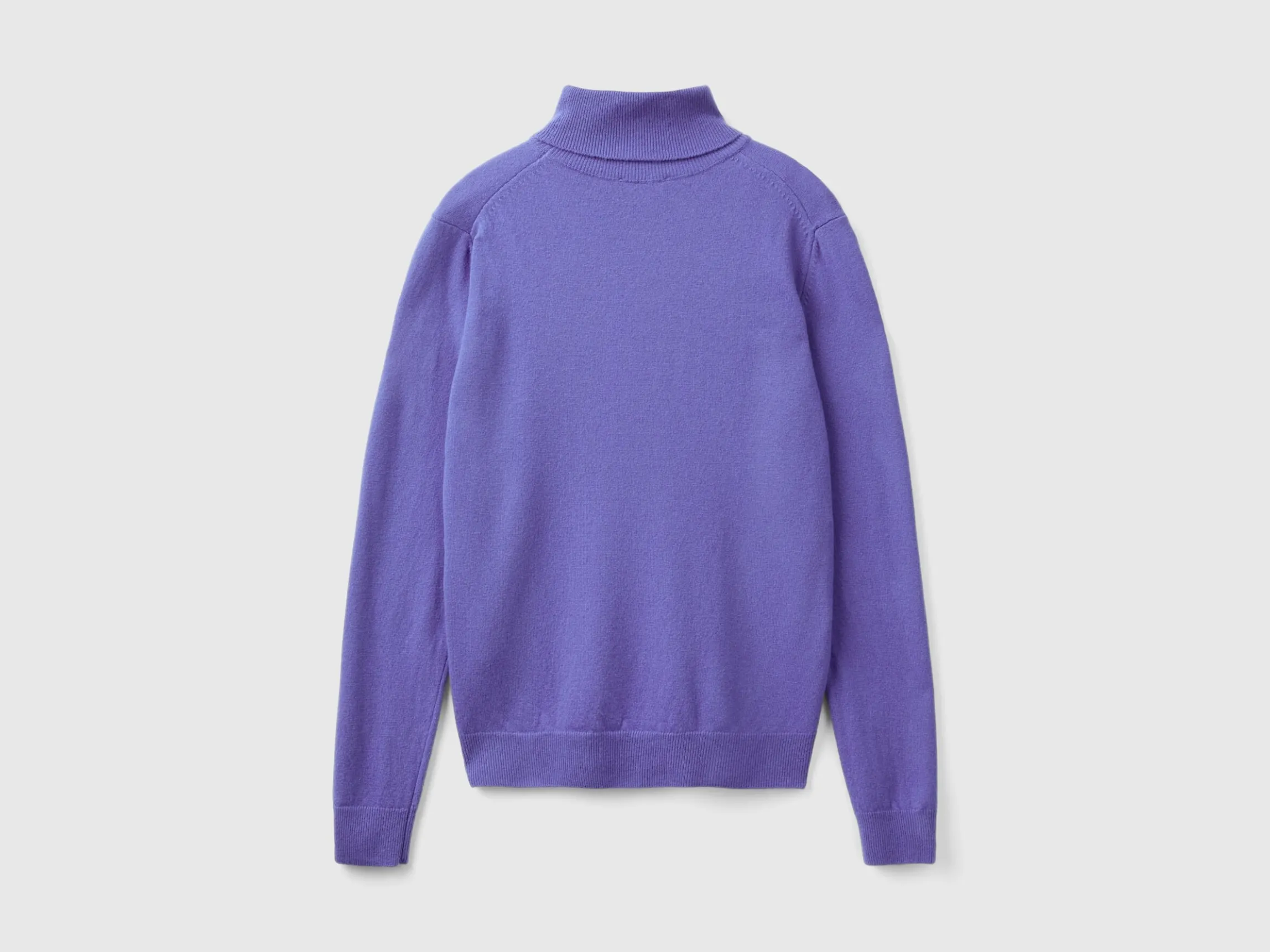 Purple turtleneck in pure Merino wool