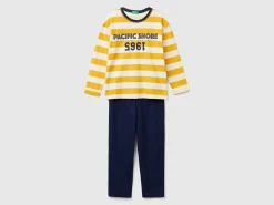 Pyjamas in striped knit
