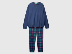 Pyjamas in warm cotton