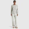 Pyjamas with penguin print