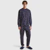 Pyjamas with reindeer print