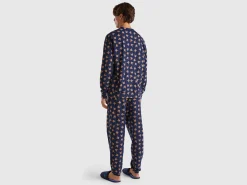 Pyjamas with reindeer print