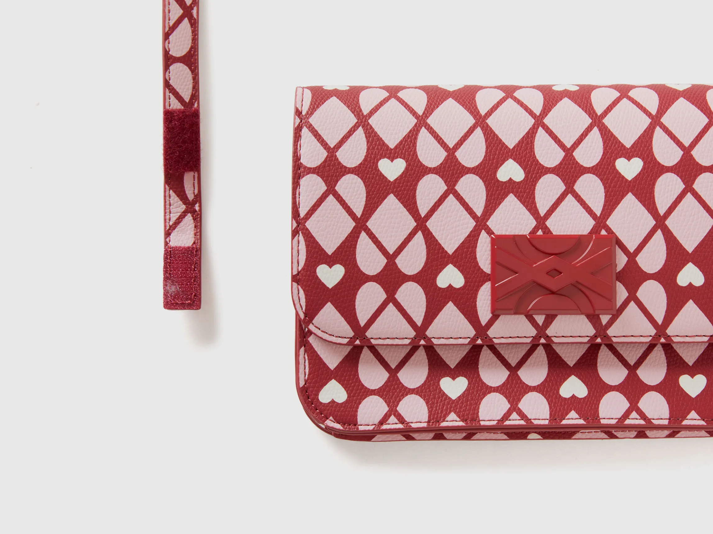 Red Be Bag with heart print
