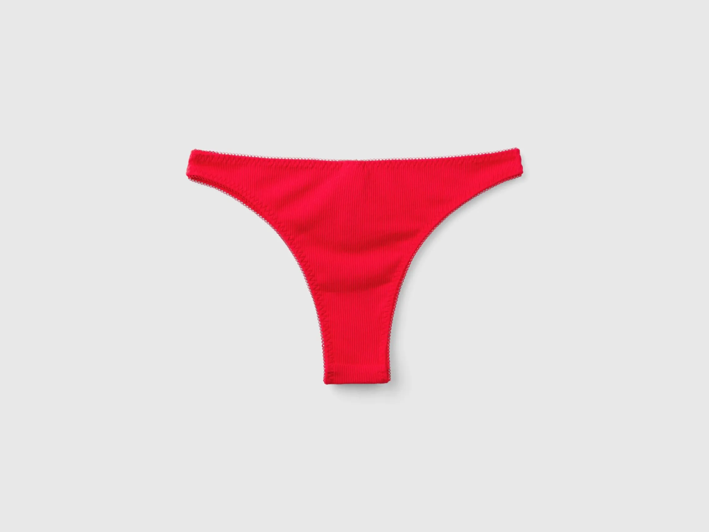 Red Christmas briefs with gift embroidery