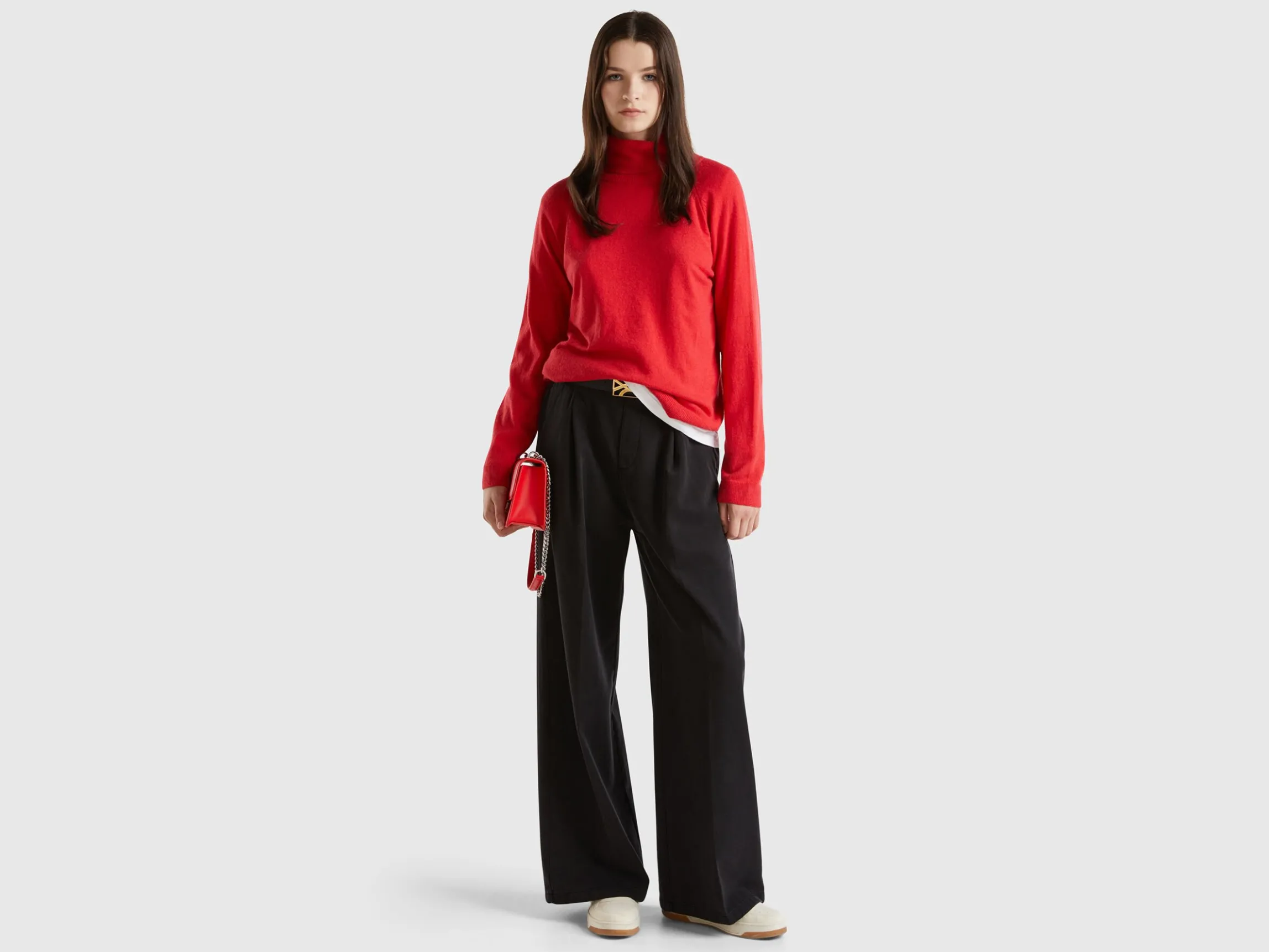Red turtleneck in wool and cashmere blend
