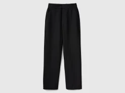 Regular fit flowy trousers