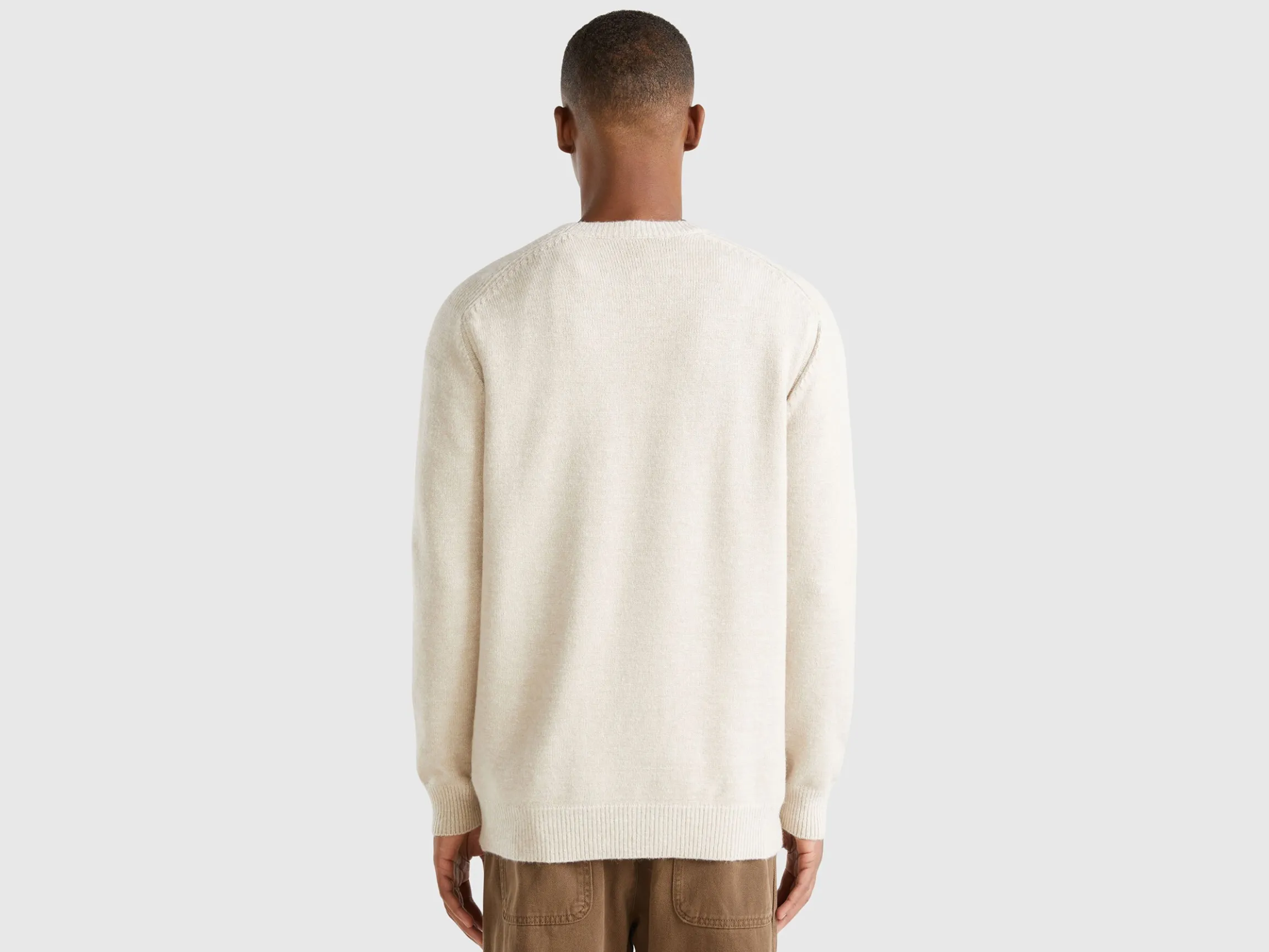 Regular fit sweater