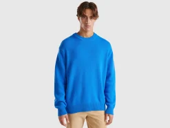 Relaxed fit sweater