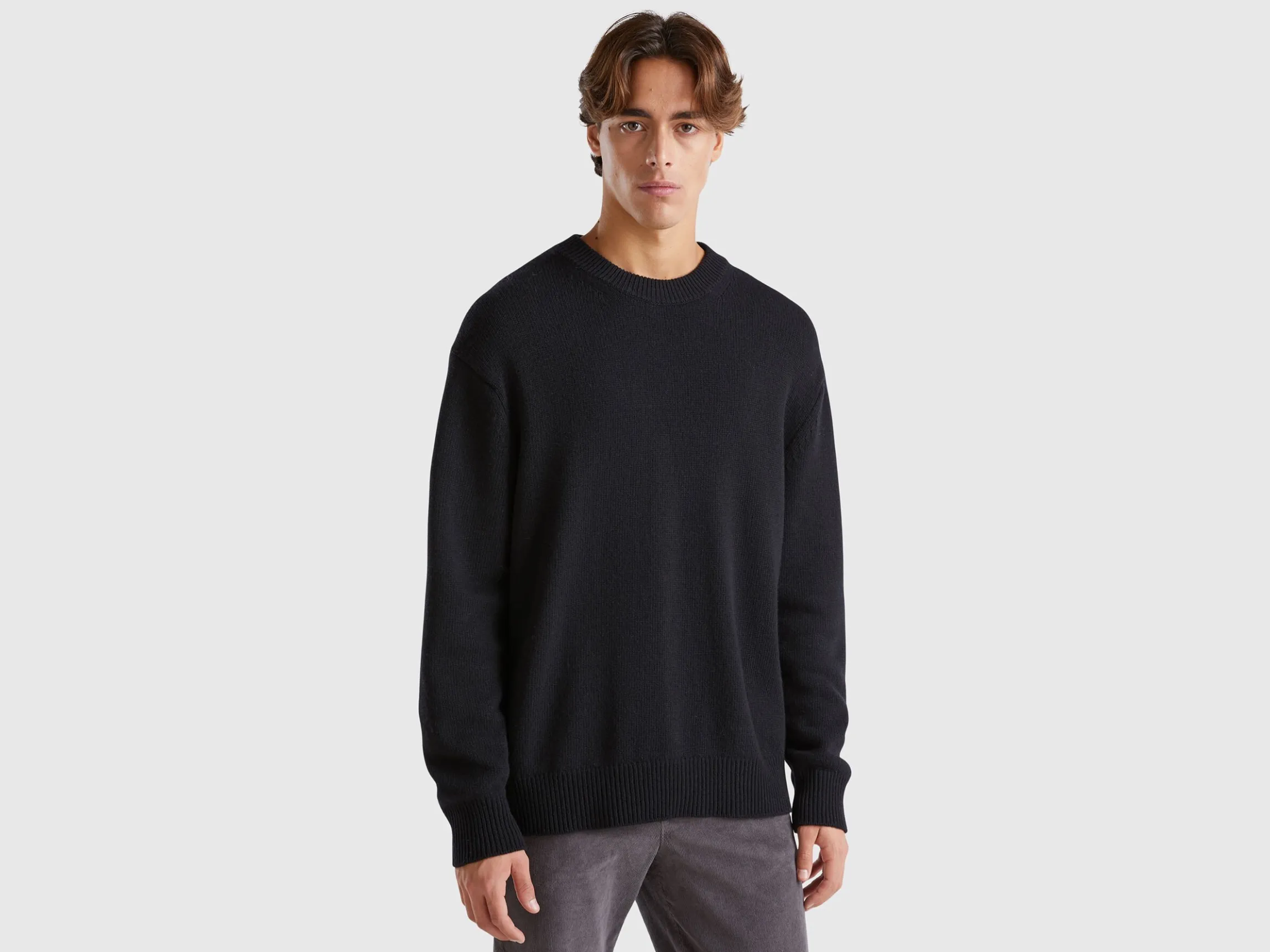 Relaxed fit sweater
