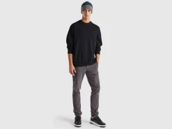 Relaxed fit sweater