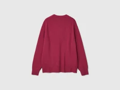 Relaxed fit sweater